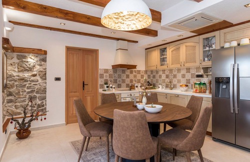 Bicine Villa | Villa Klementina - Three Bedroom Villa, Sleeps 6