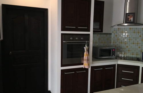 Ban Saiyuan Villa | Villa Koh Phangan LARGE PRIVATE POOL 3 BDR 3 Bth Near Beaches 6/7 Vacationers