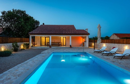 Drnis House | Villa Kole (V4241-K1) - Konjevrate