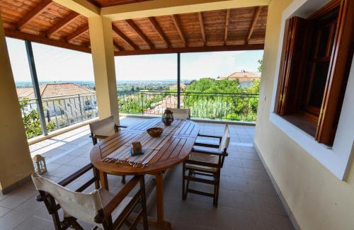 Pyrgos Apartment | Villa Koliri