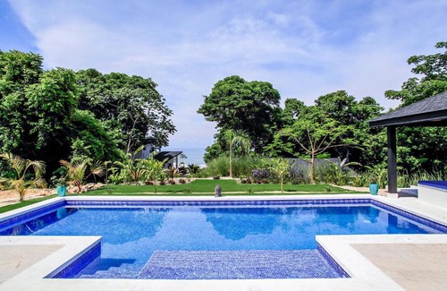 Santiago Villa | Villa Komodo at Cactus Blue