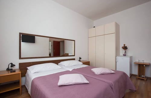 Rozat House | Villa Konalić - Double or Twin Room with Balcony and Sea View 2