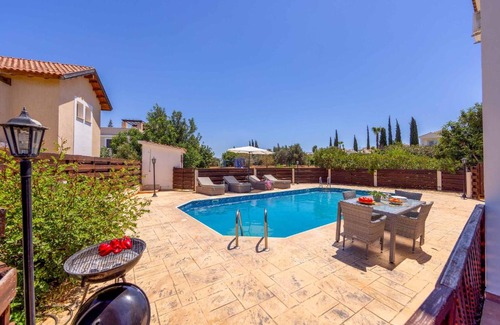 Latchi Villa | Villa Korona