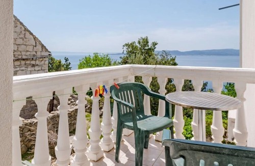 Brela Apartment | Villa Kosa with balcony and sea view