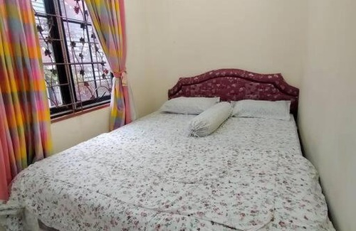 Cipanas Villa | Villa kota bunga - akuvilla