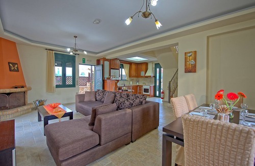 Makhairoi Villa | Villa Koules - Vacation villa with private pool in Crete, Greece