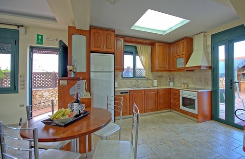 Makhairoi Villa | Villa Koules - Vacation villa with private pool in Crete, Greece