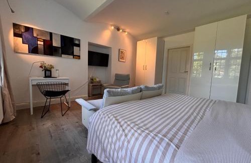 Waake Bed & Breakfast | Villa Krafft Bed&Breakfast