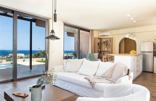 Maleme Villa | Villa Kudos Chania Crete