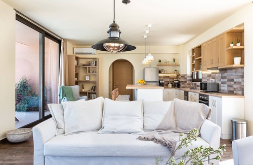 Maleme Villa | Villa Kudos Chania Crete