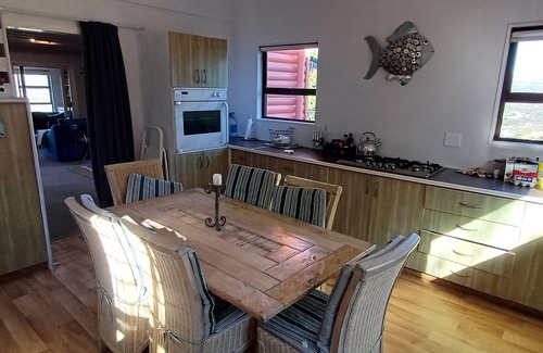 Fish Hoek House | Villa "Kunterbunt" with nfabulous ocean views of the Cape Peninsula