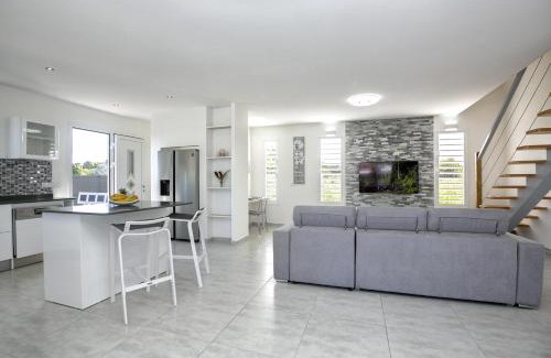 Saint-Francois Villa | VILLA L'INDIA - Un havre de paix familiale