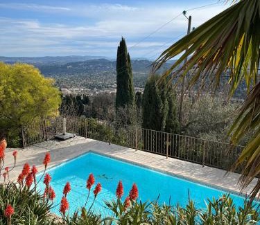 Le Tignet Villa | Villa La Baume 10 couchages, piscine, vue mer Le Tignet 06