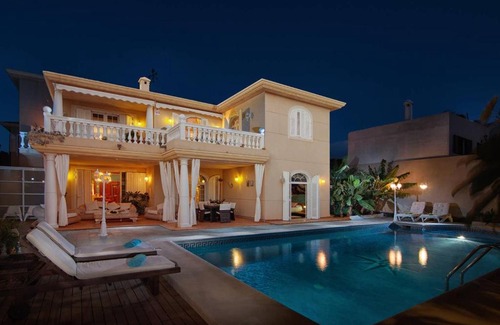 Playa del Cable House | Villa La Concha