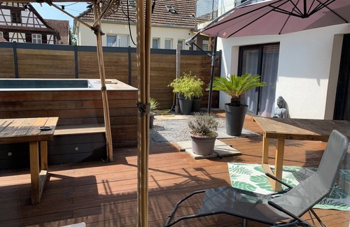 Sermersheim Villa | Villa la Dolce vita near europapark with swimming pool and games room