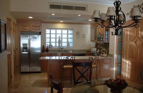 Flamingos Condo | Villa La Estancia - Puerto Vallarta 1 - 2 BR (NOT Timeshare)