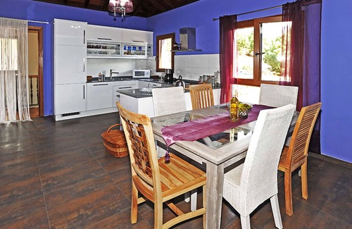 El Paso House | Villa La Hilera en El Paso