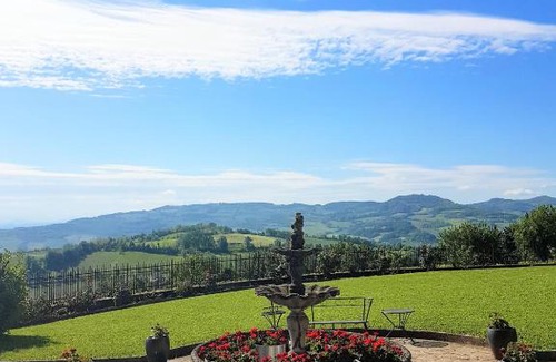 Piozzano Bed & Breakfast | Villa La Palazzina