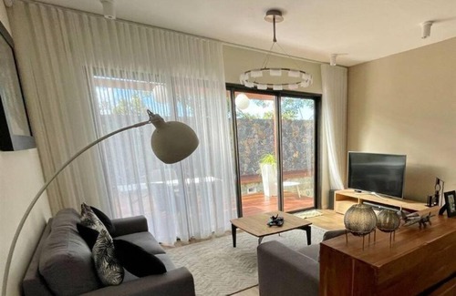 Balaclava Villa | Villa La Rochas