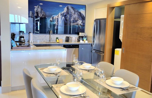 Ciudad Constitucion Resort | Villa la Valencia's spacious suites with a modern contemporary design.