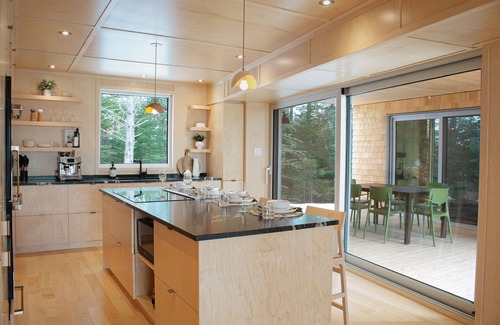 La Malbaie Villa | Villa LaBranche: Great views on the Saint-Lawrence and the forest