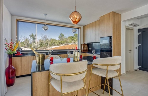 Trget Villa | Villa Laguna in Trget