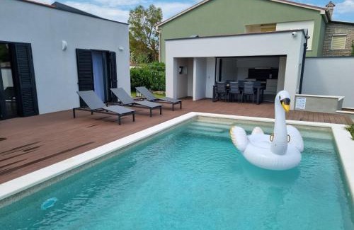 Valbandon Villa | Villa Lana