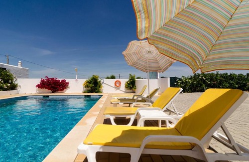 Lagoa e Carvoeiro Villa | Villa Larotil