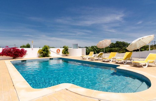 Lagoa e Carvoeiro Villa | Villa Larotil