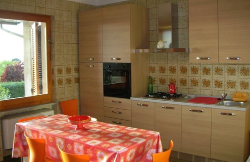 San Feliciano Villa | Villa Larry in San Feliciano sul Trasimeno with garden and olive grove