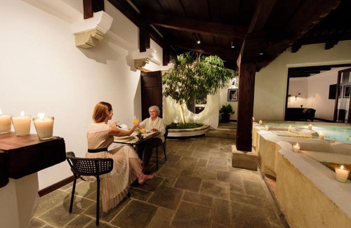Antigua Guatemala Hotel | Villa Las Mil Flores