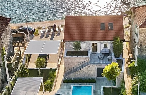 Tivat Villa | Villa Lastva is a five star seafront luxury villa with privite pool
