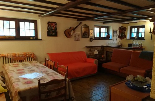 Incisa Scapaccino House | Villa Laura