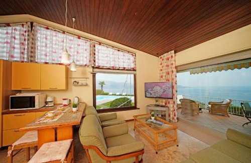 Toscolano Maderno Villa | Villa Laura
