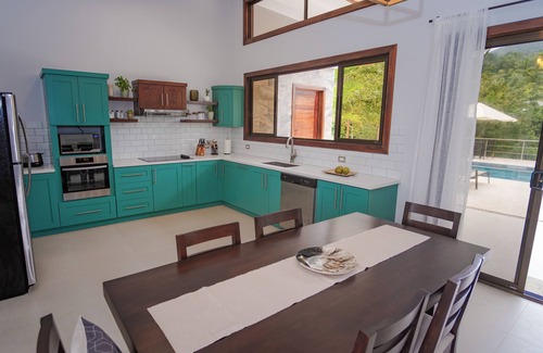 La Fortuna House | Villa Laurel: Located on a livestock farm on the foothills of Arenal Volcano