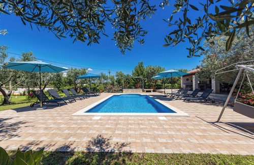 Kavran Villa | Villa Lavinia with Private Pool near the Sea for 8-10 Persons