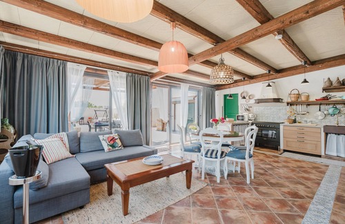 Marausa Villa | Villa 'Le Giarre - Con Piscina' with Private Pool, Wi-Fi and Air Conditioning