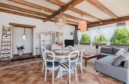 Marausa Villa | Villa 'Le Giarre - Con Piscina' with Private Pool, Wi-Fi and Air Conditioning