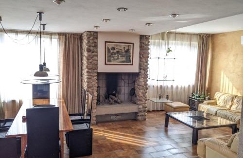 Marmirolo House | Villa le Ninfee