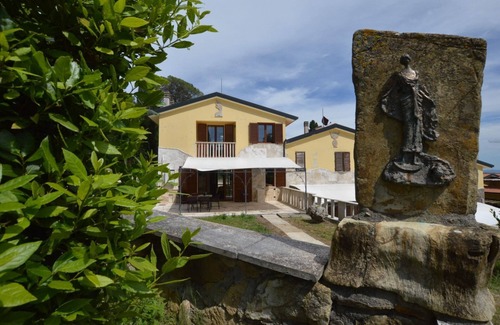 Monteverdi Marittimo House | Villa Le Querciolaie: dependance della Contessa