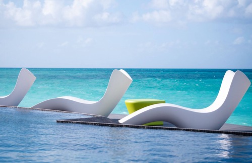 Plum Bay Villa | Villa Le Reve Summary