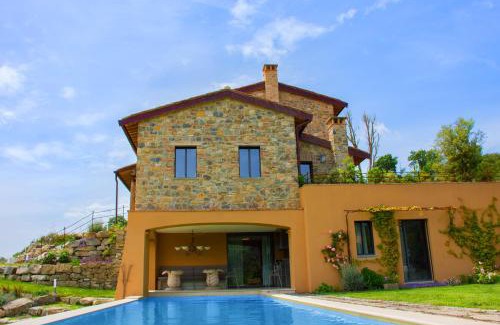 Riparbella Villa | Villa le Sughere - Privacy, Piscina e Vista Panoramica