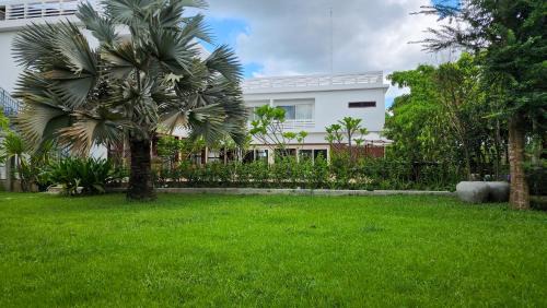 Siem Reap Villa | Villa Leakhena - Private Luxury Colonial Style 12 Bedrooms Pool Villa