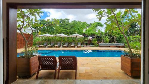 Siem Reap Villa | Villa Leakhena - Private Luxury Colonial Style 12 Bedrooms Pool Villa