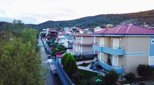 Mbrostar-Urë Villa | Villa Leandro