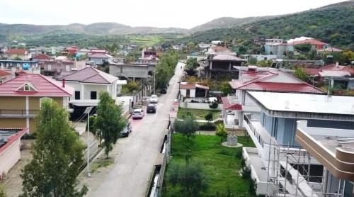 Mbrostar-Urë Villa | Villa Leandro