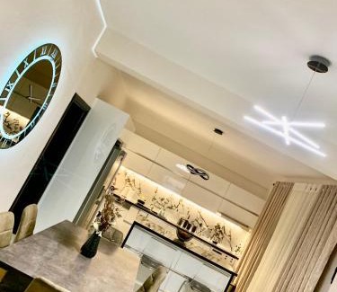 Mbrostar-Urë Villa | Villa Leandro