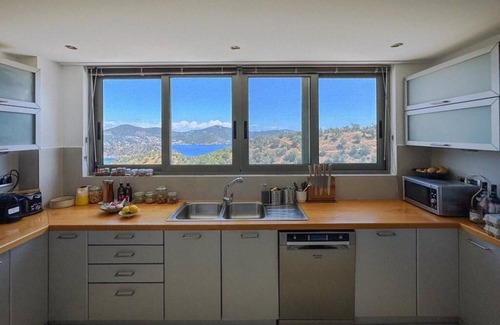 Galatas Villa | Villa Lefka amazinfg view