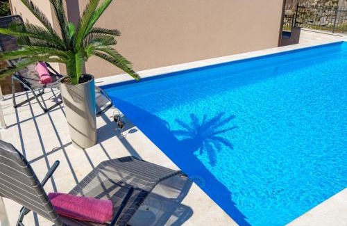 Lipa Villa | Villa Lemily