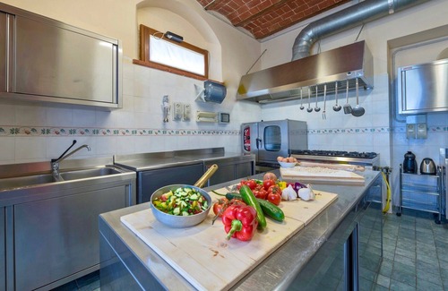 Le Piazze Villa | VILLA LEOPOLDINA - Nine Bedroom Villa, Sleeps 18